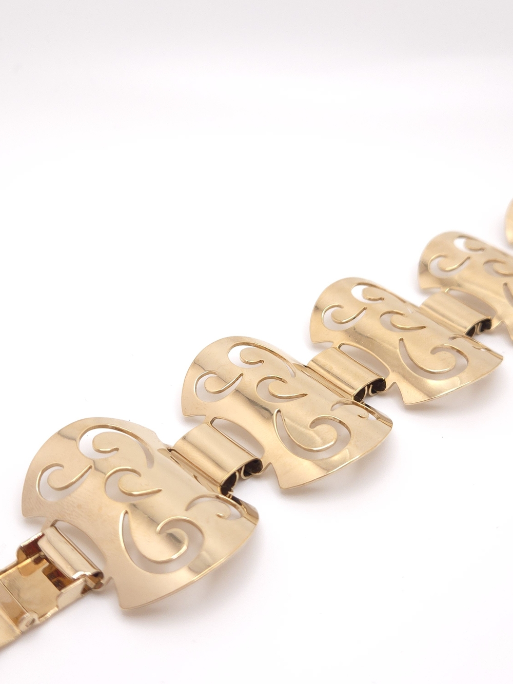 Sarah Coventry | Vintage Bracelet Gold Tone Cutout Panel Link Size 6 1/4"